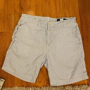 Vineyard Vines Seersucker Shorts size 34